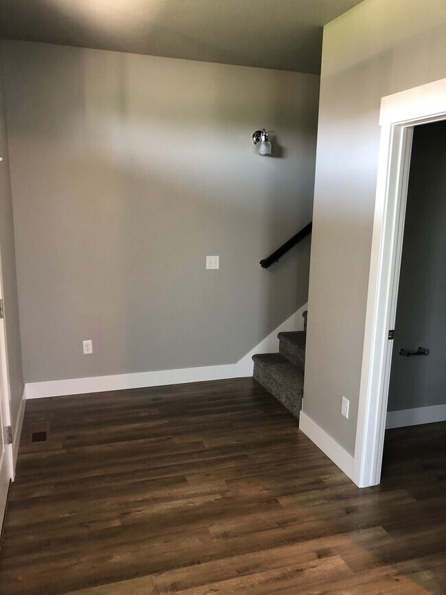 1753 Walter Creek Blvd in Billings, MT - Building Photo - Building Photo