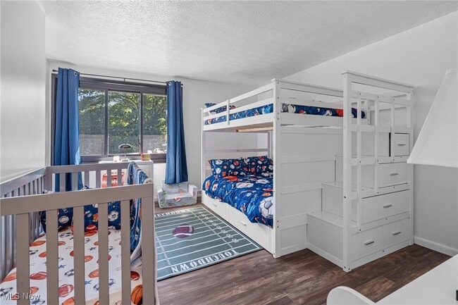 property at 6713 Farview Rd