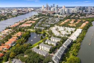 1427 Harbour Walk Dr in Tampa, FL - Building Photo - Building Photo
