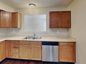 1034 Halifax Ln in Indianapolis, IN - Building Photo - Building Photo