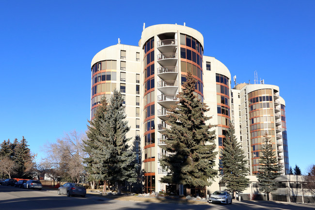 20 Coachway Rd SW in Calgary, AB - Building Photo - Building Photo