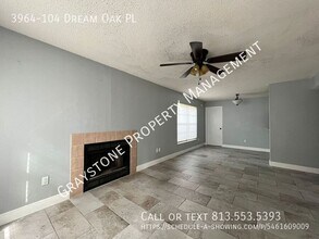 3964 Dream Oak Pl in Tampa, FL - Building Photo - Building Photo