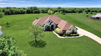 8176 Co Rd 2419 in Royse City, TX - Building Photo