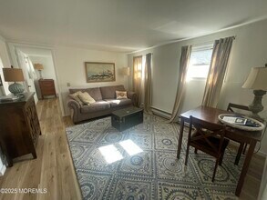 418 Woodland Ln in Avon By The Sea, NJ - Building Photo - Building Photo