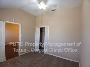 1818 Rodd Fld in Corpus Christi, TX - Building Photo - Building Photo