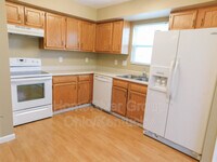 3304 Whispering Woods Dr photo'