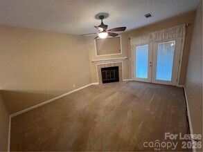 18817 Nautical Dr in Cornelius, NC - Building Photo - Building Photo