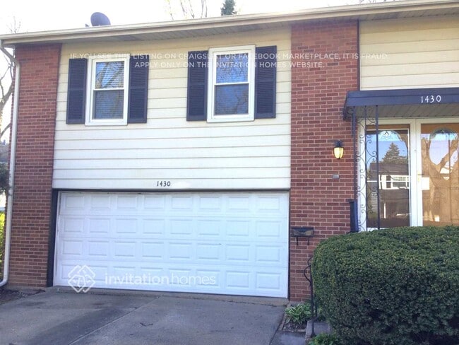 1430 S Chestnut Dr in Mount Prospect, IL - Building Photo - Building Photo