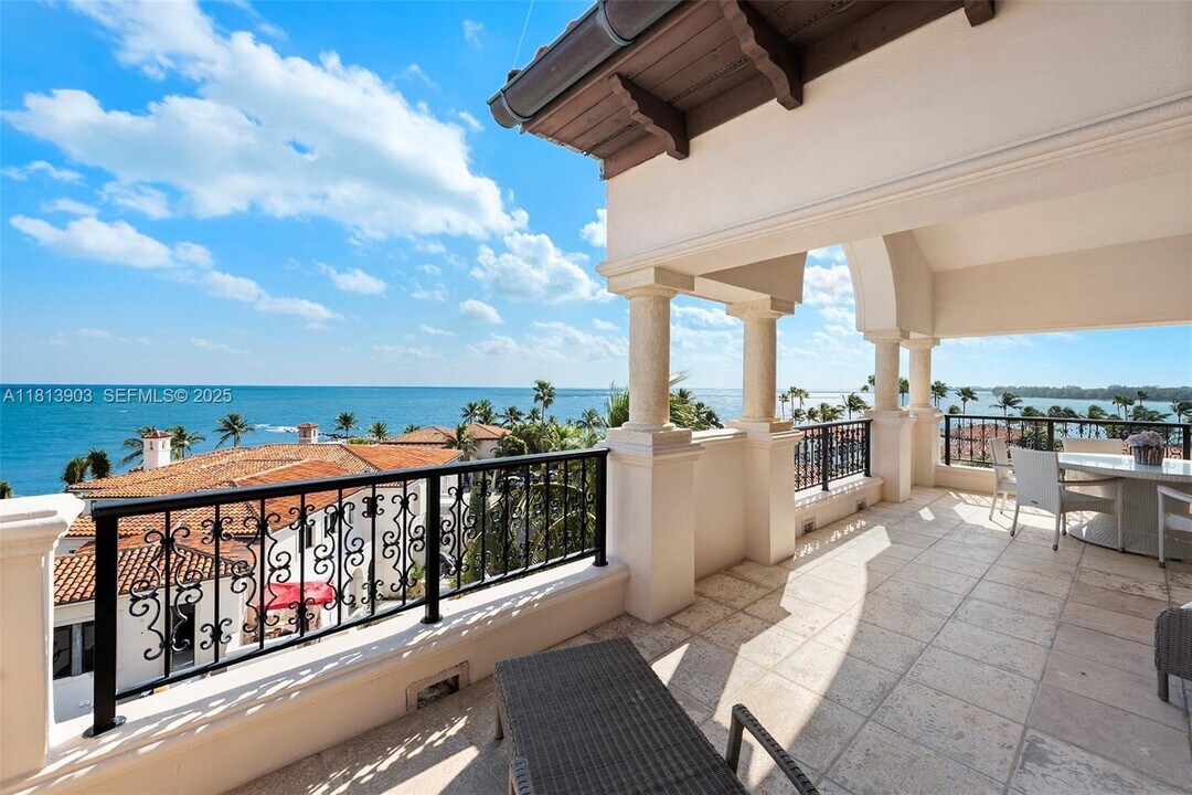 19253 Fisher Island Dr in Miami Beach, FL - Building Photo