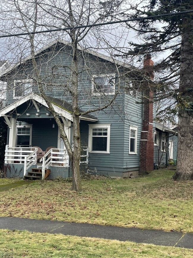 property at 1628 James St