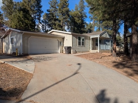 2376 W Rock Island Ave in Flagstaff, AZ - Building Photo