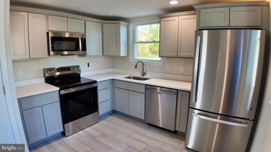 718 Erlen Rd in Plymouth Meeting, PA - Building Photo - Building Photo