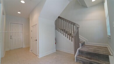 7744 NW 5th St in Plantation, FL - Foto de edificio - Building Photo