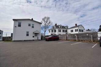 4 Elm St, Unit Unit 1 in Westerly, RI - Building Photo - Building Photo