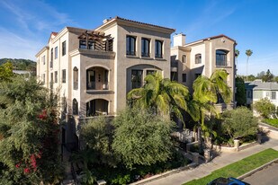 Residential Condominiums in Studio City, CA - Building Photo