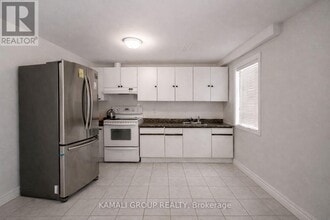 149 Silver Maple Rd in Richmond Hill, ON - Building Photo - Building Photo