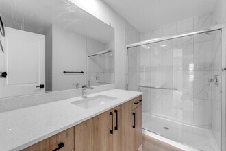 6381-6381 King Wynd SW in Edmonton, AB - Building Photo - Building Photo