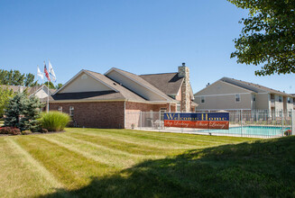 Bayberry Place Apartments in Brownsburg, IN - Foto de edificio - Building Photo