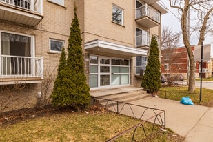 2755 Saint-Joseph Boul E in Montréal, QC - Building Photo