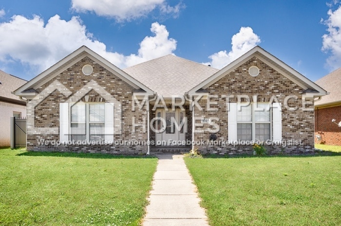 1015 Ashenbury Park in Decatur, AL - Building Photo