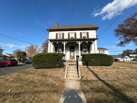 147 S 3rd St, Unit 1 Apartments