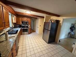 131 E Washington St in Hanson, MA - Building Photo - Building Photo