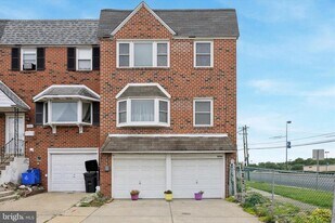 4000 Lyman Dr in Philadelphia, PA - Building Photo