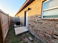 1801 Cari Nicole Ave in Edinburg, TX - Building Photo - Building Photo