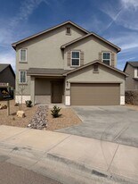 3091 San Jenaro Dr in Las Cruces, NM - Building Photo