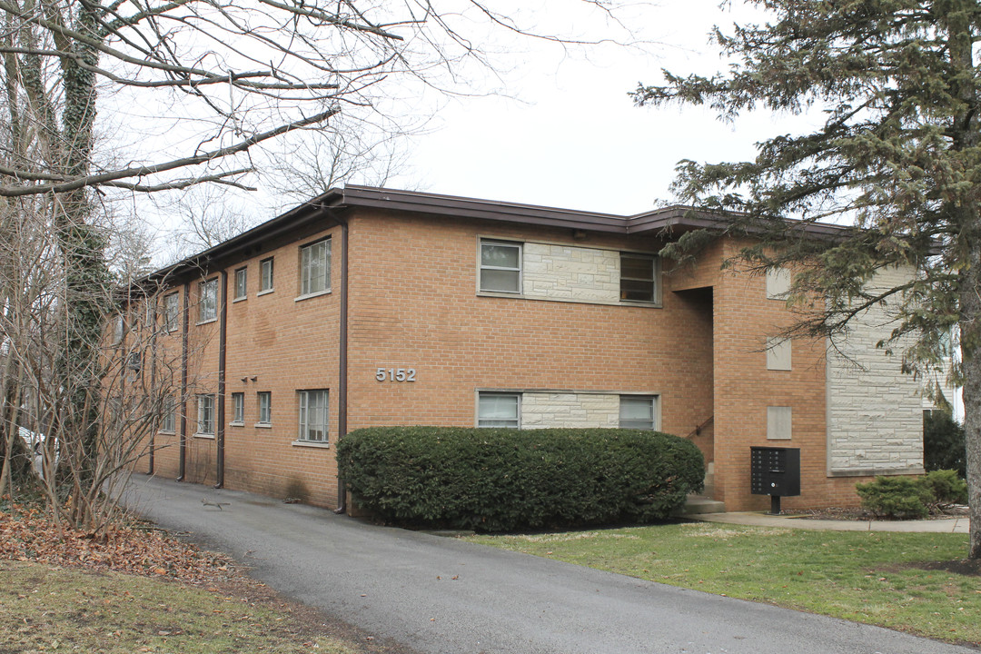 5152 Fairview Ave in Downers Grove, IL - Building Photo