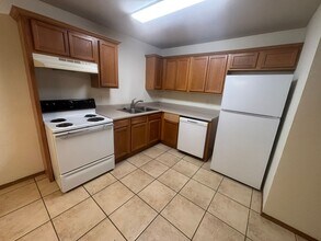 305-307 E Asher Ct in Rogers, AR - Building Photo - Building Photo