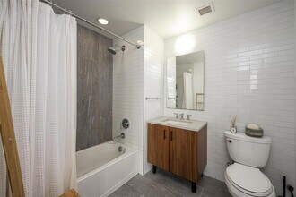 10 Provost St in Jersey City, NJ - Foto de edificio - Building Photo