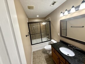 51 Lee's Ford Dock Rd in Nancy, KY - Building Photo - Building Photo