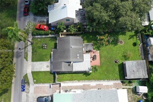 1820 Coolidge St in Hollywood, FL - Building Photo