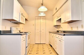 6503 Ridgecrest Rd in Dallas, TX - Building Photo - Building Photo