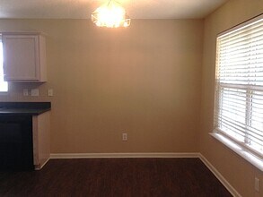 3026 Morning Mist Ln in Charlotte, NC - Building Photo - Building Photo