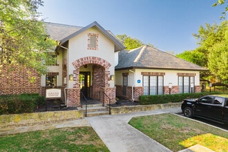 Sonterra Heights in San Antonio, TX - Building Photo - Building Photo