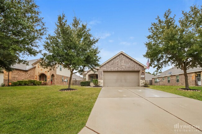 1607 Hickory Burl Ln