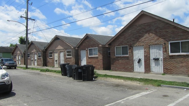 2824-2840 Pauger St in New Orleans, LA - Foto de edificio - Building Photo