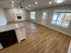 3213 91st St in Lubbock, TX - Building Photo - Building Photo