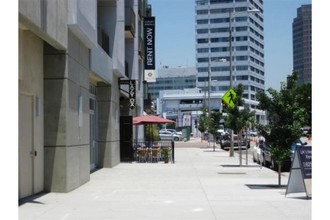 261-267 S San Pedro St in Los Angeles, CA - Foto de edificio - Building Photo