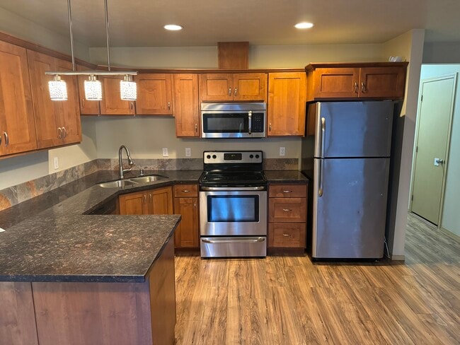 417 W Ivanhoe Rd in Spokane, WA - Building Photo - Building Photo