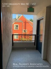 5200 University Wy NE in Seattle, WA - Building Photo - Building Photo