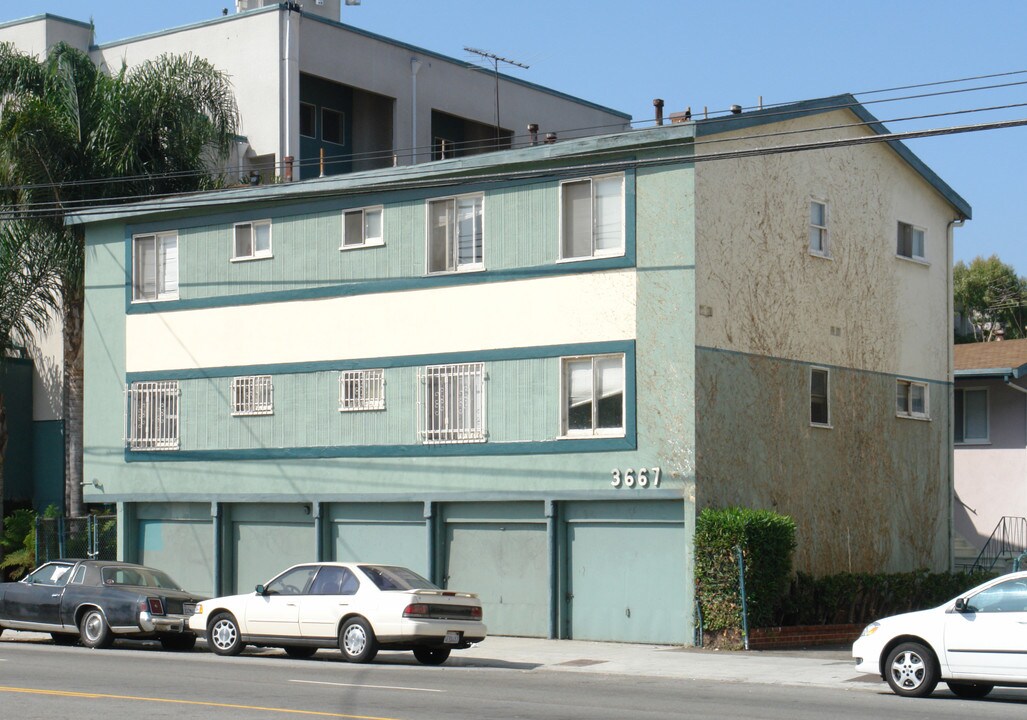 3667 Overland Ave in Los Angeles, CA - Building Photo