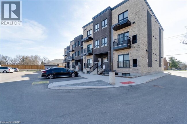 property at 600 Victoria St S