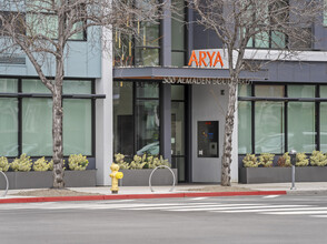 Arya in San Jose, CA - Foto de edificio - Building Photo