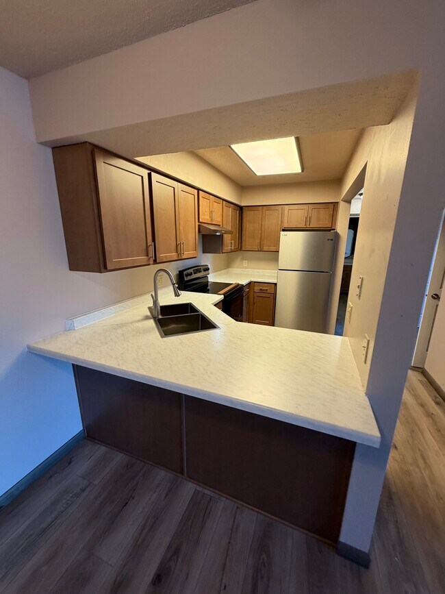 235 Echo Cir SE in Hutchinson, MN - Building Photo - Building Photo