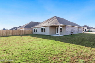 108 Chesson Hl Dr in Broussard, LA - Building Photo - Building Photo
