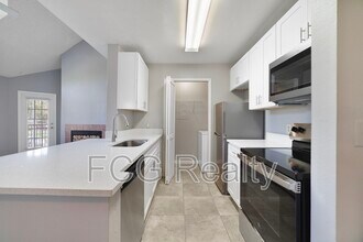 6112 Westgate Dr in Orlando, FL - Building Photo - Building Photo