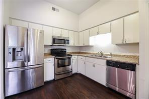 10432 High Hollows Dr in Dallas, TX - Building Photo - Building Photo